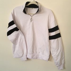 White sweater with black stripes S/P
